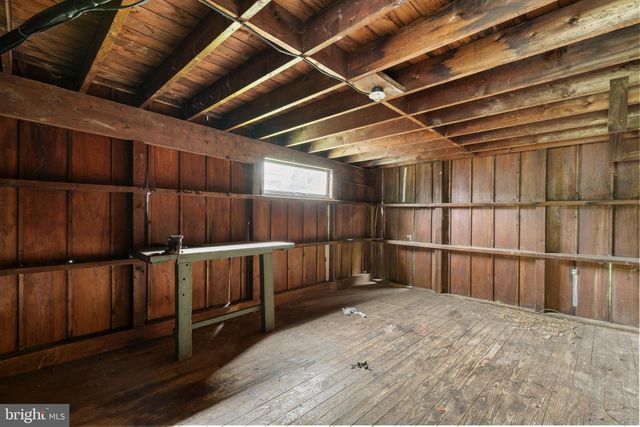 2935 WHITEHALL RD, Norristown, PA 19403