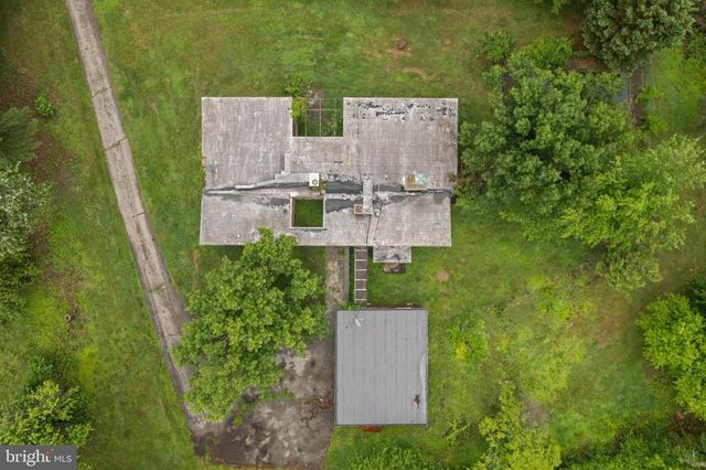 2935 WHITEHALL RD, Norristown, PA 19403