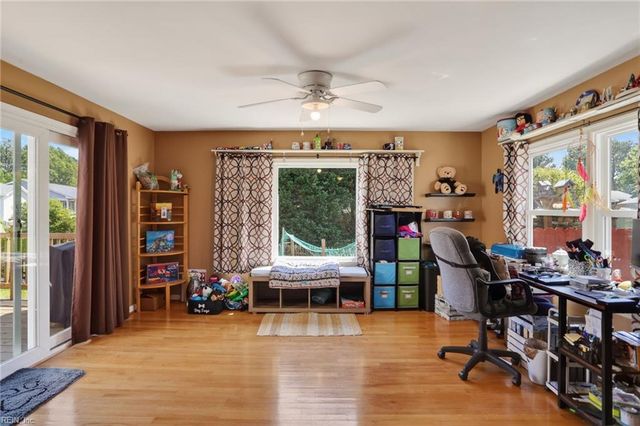 6 Curson CT, Poquoson, VA 23662