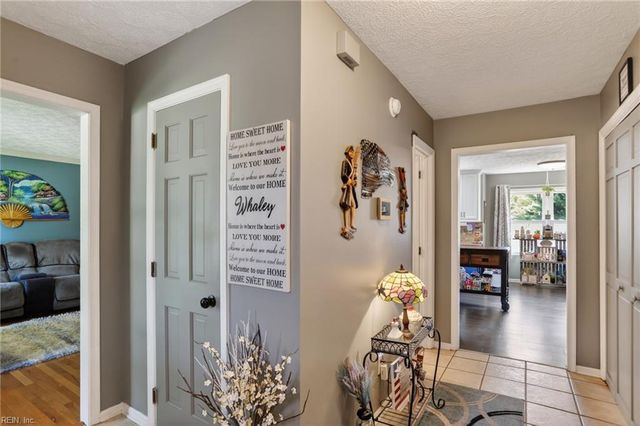 6 Curson CT, Poquoson, VA 23662