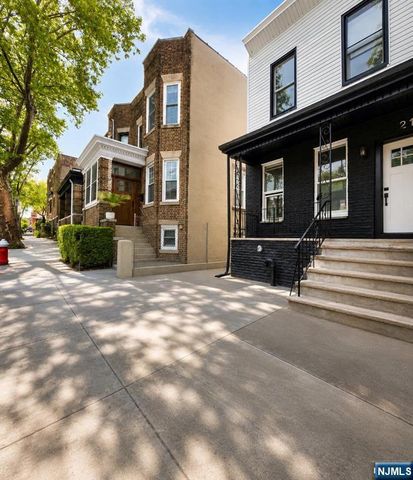22 Union Street, Jersey City, NJ 07304