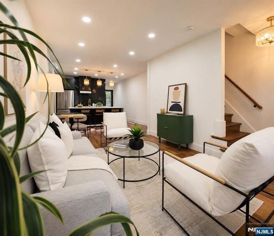 22 Union Street, Jersey City, NJ 07304