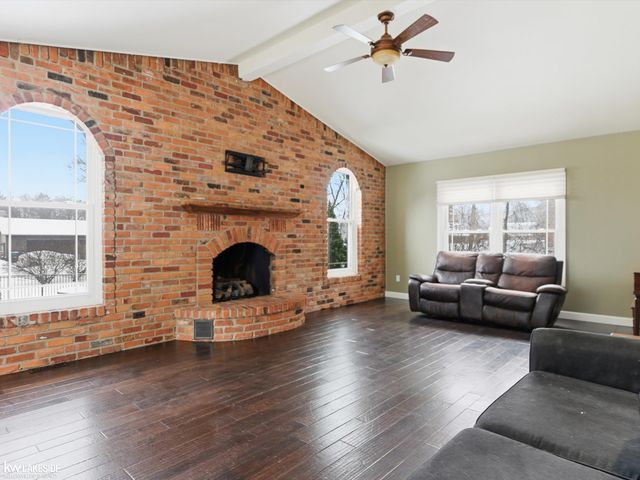 5151 Winewood Lane, Commerce Twp, MI 48382