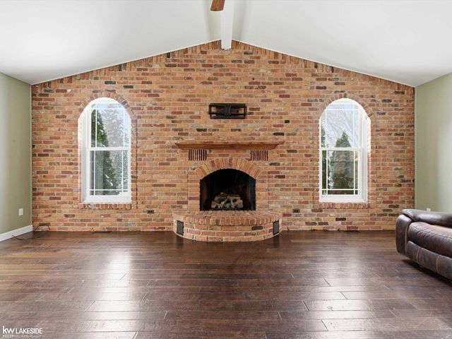 5151 Winewood Lane, Commerce Twp, MI 48382