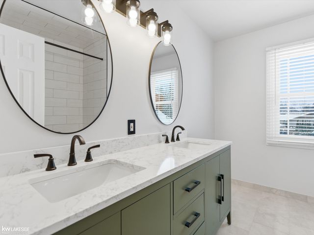 5151 Winewood Lane, Commerce Twp, MI 48382