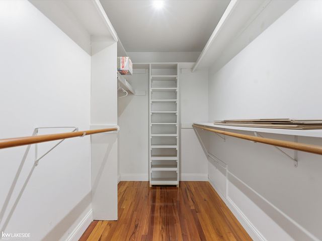 5151 Winewood Lane, Commerce Twp, MI 48382