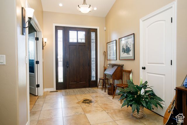2073 S ALLEN RD, Taylor, UT 84401
