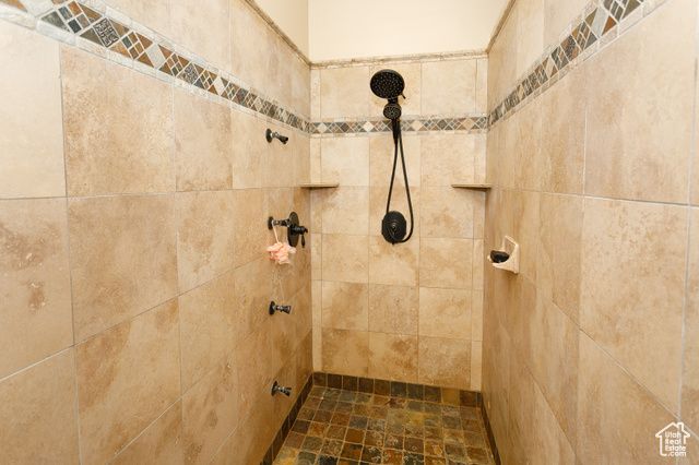 2073 S ALLEN RD, Taylor, UT 84401