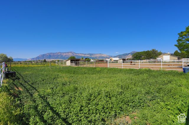 2073 S ALLEN RD, Taylor, UT 84401