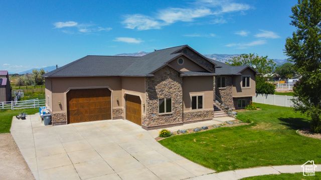 2073 S ALLEN RD, Taylor, UT 84401