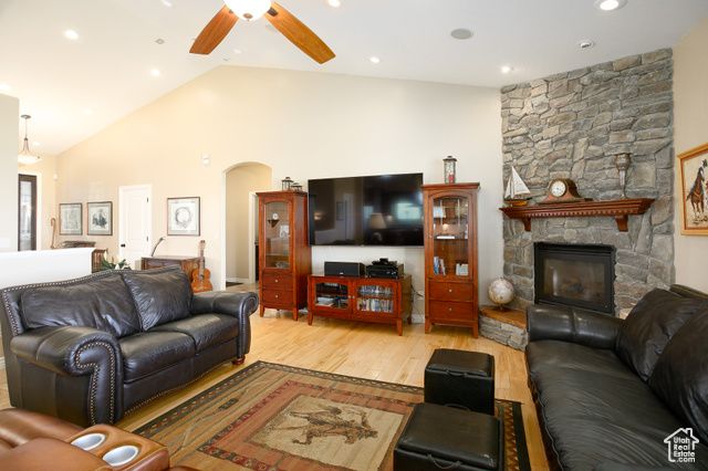 2073 S ALLEN RD, Taylor, UT 84401