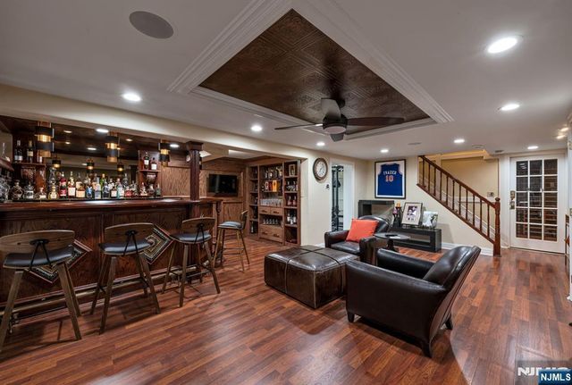 18 Vermont Drive, Paramus, NJ 07652