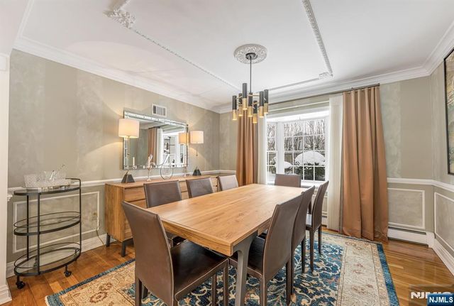 18 Vermont Drive, Paramus, NJ 07652