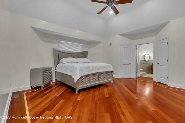 1607 Holbrook Street, Oakhurst, NJ 07755