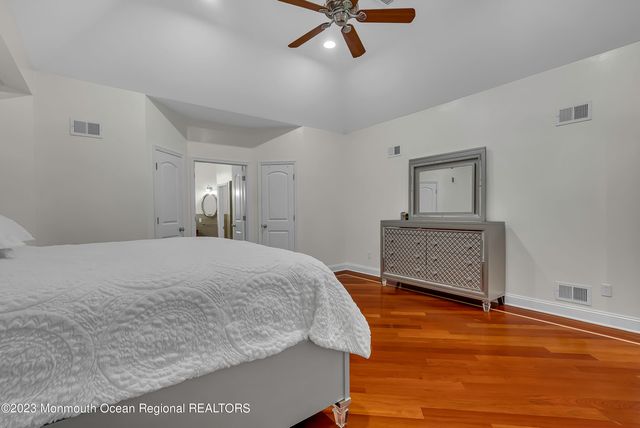 1607 Holbrook Street, Oakhurst, NJ 07755