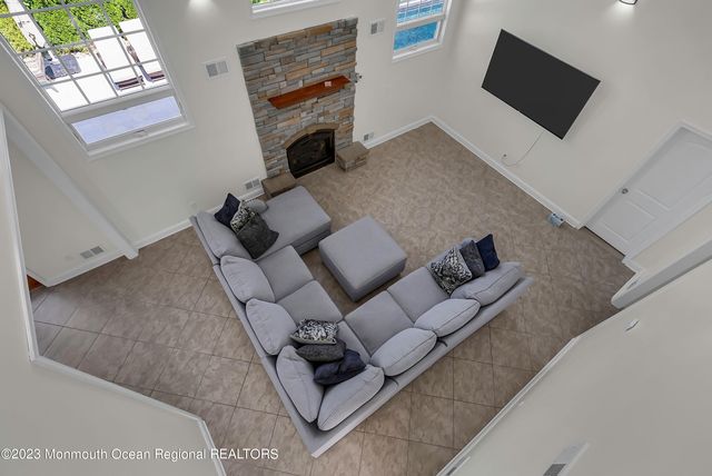 1607 Holbrook Street, Oakhurst, NJ 07755