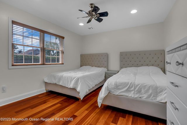 1607 Holbrook Street, Oakhurst, NJ 07755