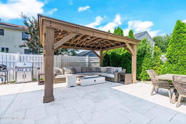 1607 Holbrook Street, Oakhurst, NJ 07755