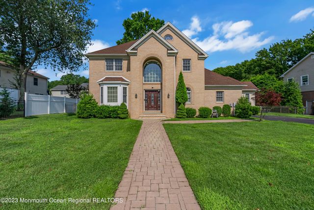 1607 Holbrook Street, Oakhurst, NJ 07755