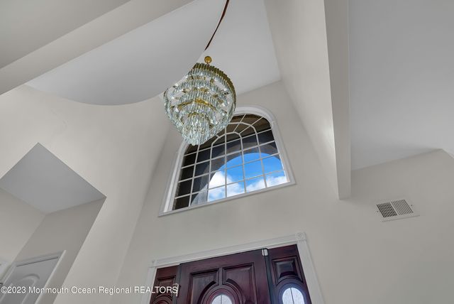 1607 Holbrook Street, Oakhurst, NJ 07755