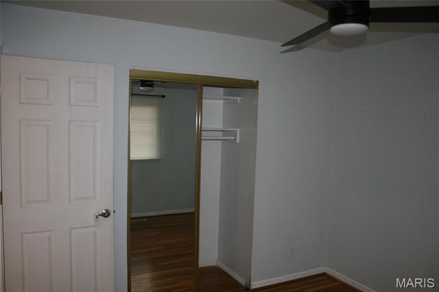 1060 Loveland Drive, Florissant, MO 63031