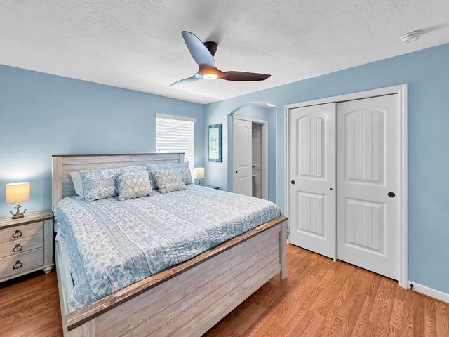 930 Eastview, Crystal Beach, TX 77650