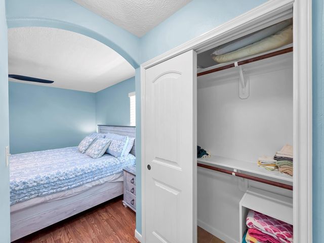 930 Eastview, Crystal Beach, TX 77650