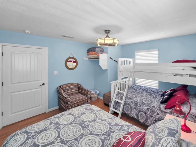 930 Eastview, Crystal Beach, TX 77650