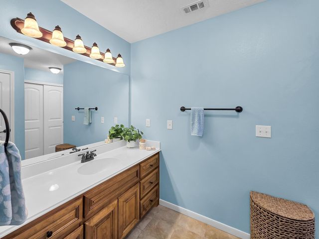 930 Eastview, Crystal Beach, TX 77650
