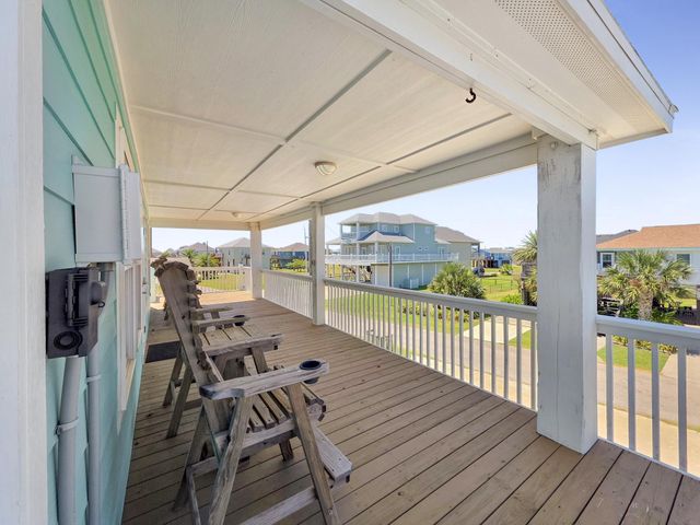 930 Eastview, Crystal Beach, TX 77650