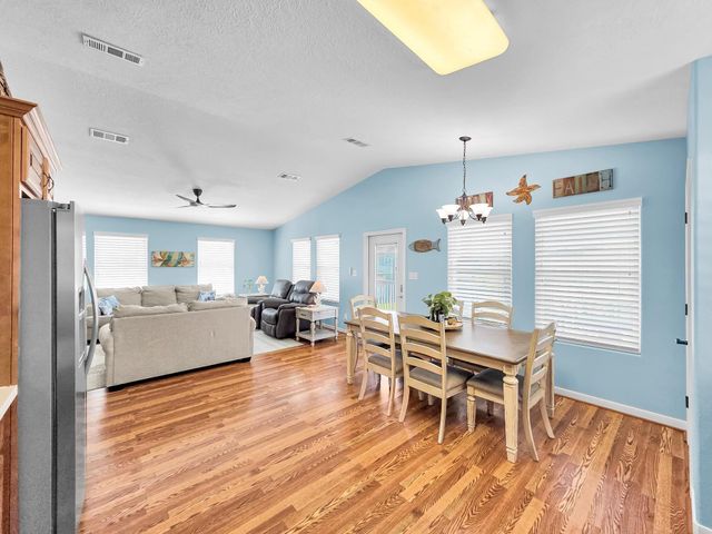 930 Eastview, Crystal Beach, TX 77650