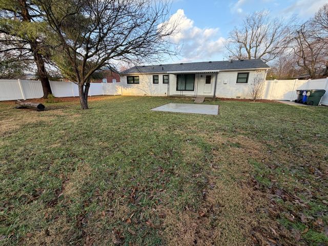 1929 Alexandria Drive, Lexington, KY 40504