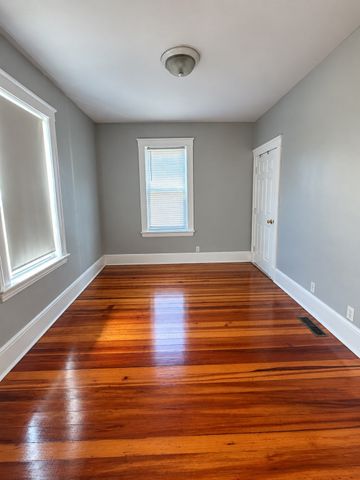 15 Waldo Ave. 1F, Somerville, MA 02143