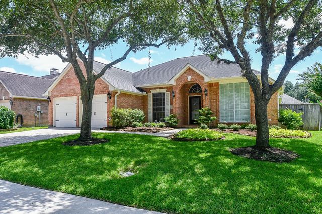 1723 River Trail, Sugar Land, TX 77479