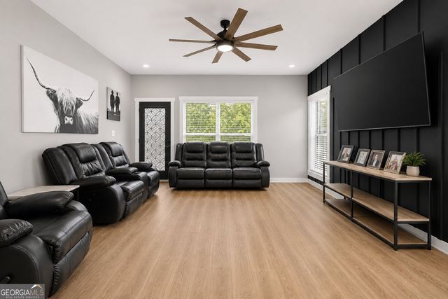 385 Surrey Court, Bremen, GA 30110