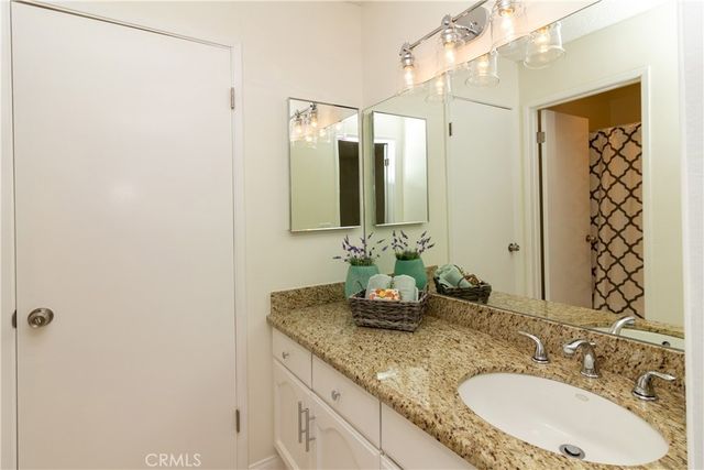5412 Lindley Avenue 117, Encino, CA 91316
