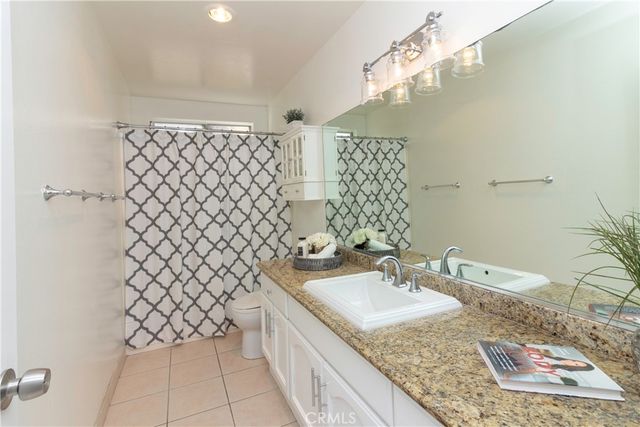 5412 Lindley Avenue 117, Encino, CA 91316