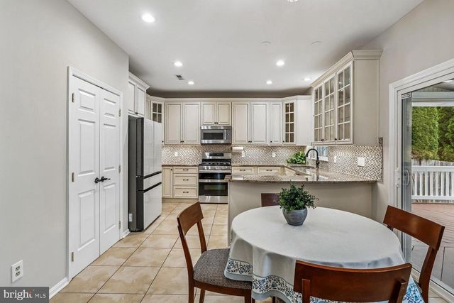 11603 SENECA FOREST CIR, Germantown, MD 20876
