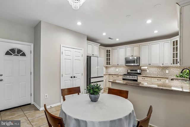 11603 SENECA FOREST CIR, Germantown, MD 20876