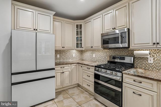 11603 SENECA FOREST CIR, Germantown, MD 20876