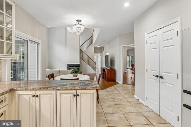 11603 SENECA FOREST CIR, Germantown, MD 20876
