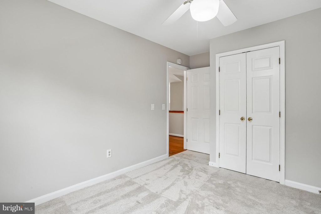 Image 34 of property listing at 11603 SENECA FOREST CIR, Germantown, MD 20876