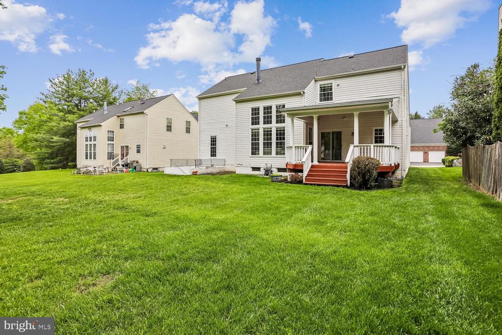 Image 49 of property listing at 11603 SENECA FOREST CIR, Germantown, MD 20876
