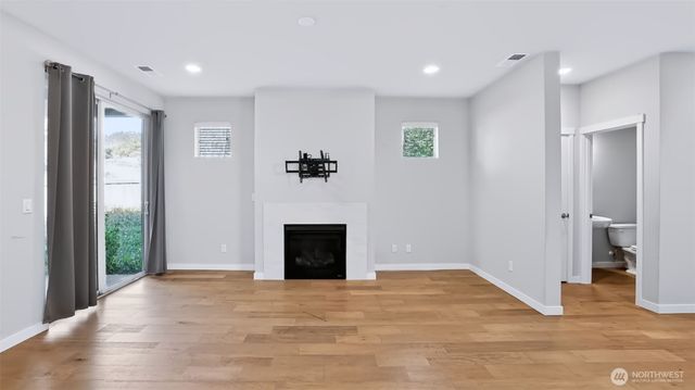 18801 124th Avenue SE, Renton, WA 98058