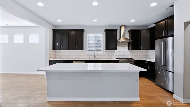 18801 124th Avenue SE, Renton, WA 98058