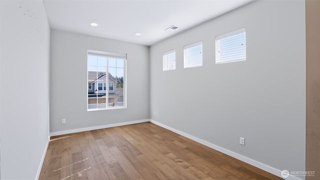 18801 124th Avenue SE, Renton, WA 98058