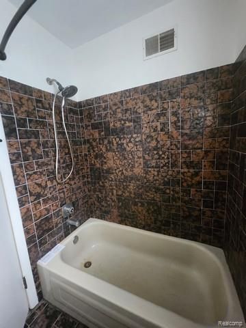 9125 Clinton Street, Holly, MI 48442