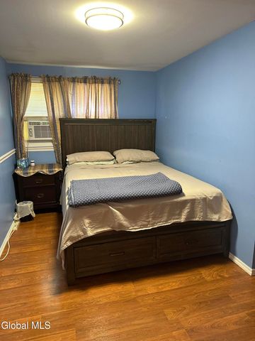 6 Elliott Avenue, Schenectady, NY 12304