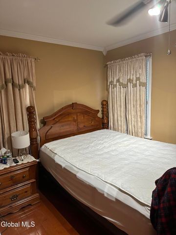 6 Elliott Avenue, Schenectady, NY 12304