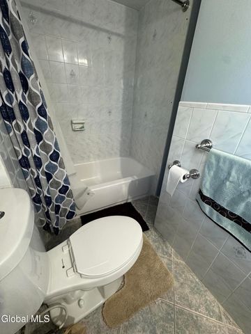 6 Elliott Avenue, Schenectady, NY 12304